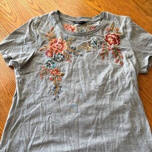 Driftwood floral embroidered t shirt